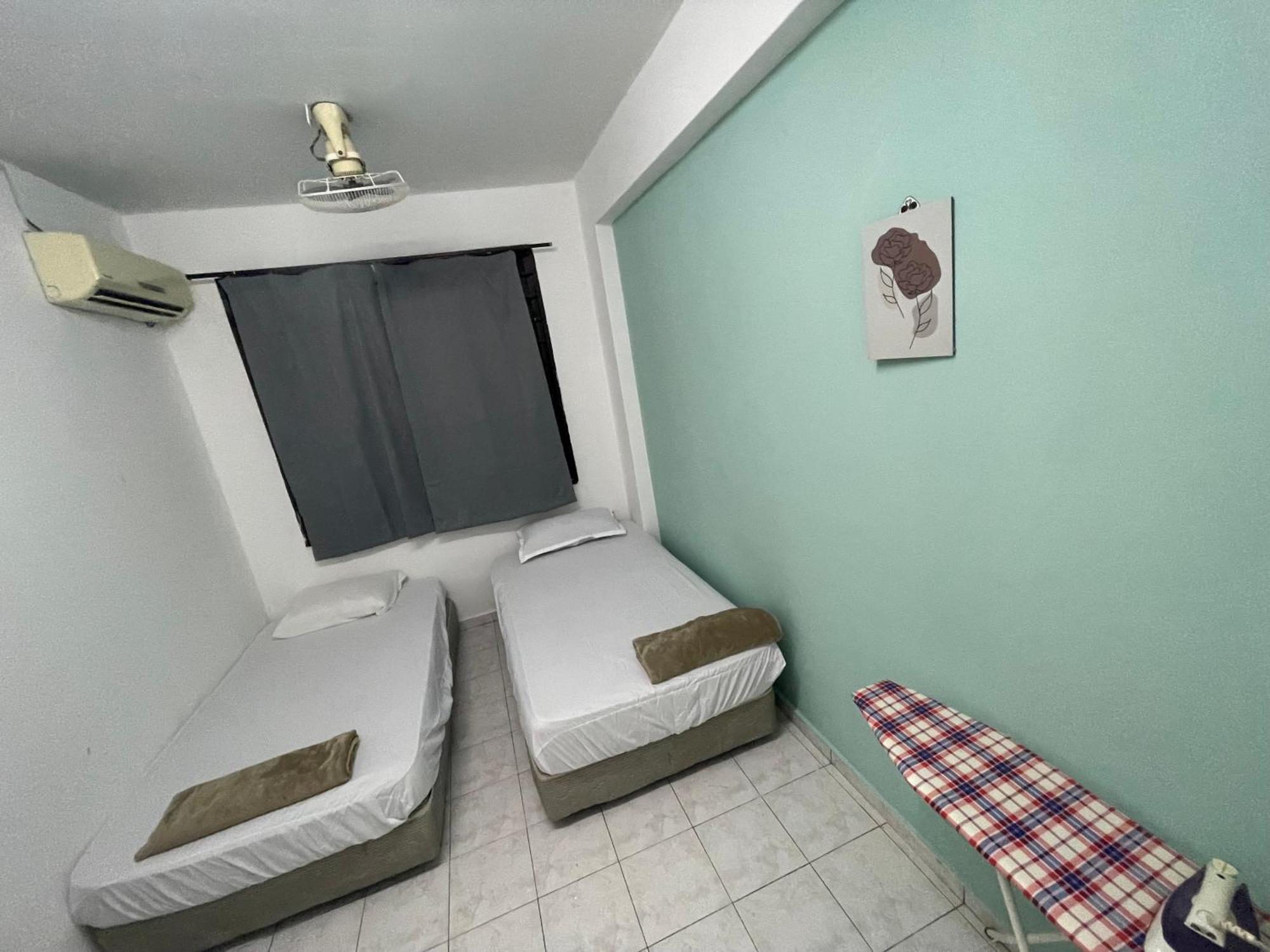 Blissful Breeze 4 Rooms & Netflix By Ezyroom Melaka อาเยอร์ เกโระห์ ภายนอก รูปภาพ